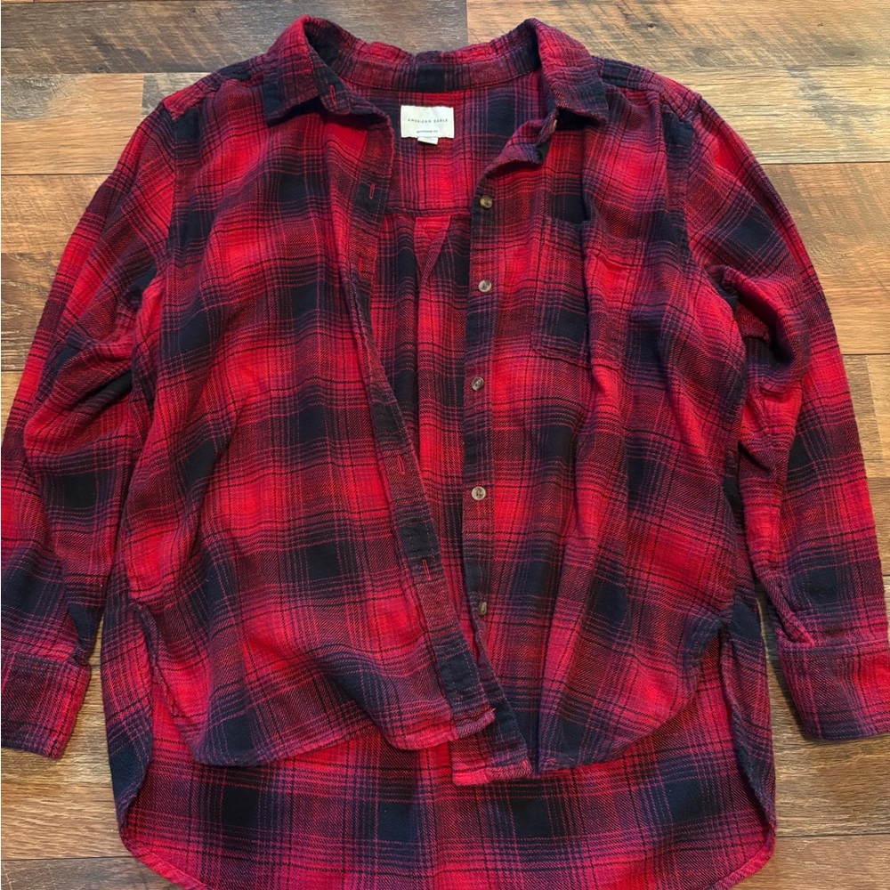 American Eagle Boyfriend Fit Flannel Red and Black Plaid